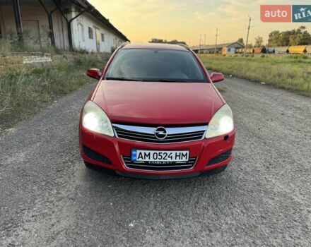 Красный Опель Астра, объемом двигателя 1.6 л и пробегом 298 тыс. км за 4400 $, фото 1 на Automoto.ua