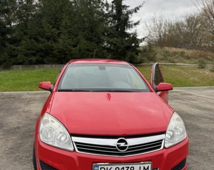 Опель Астра 2009 в Ровно на Automoto.ua Красный Опель Астра, объемом двигателя 1.8 л и пробегом 165 тыс. км за 4750 $, фото 1 на Automoto.ua