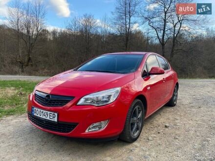 Опель Астра 2010 у Великом Березном на Automoto.ua Червоний Опель Астра, об'ємом двигуна 1.4 л та пробігом 178 тис. км за 6500 $, фото 1 на Automoto.ua