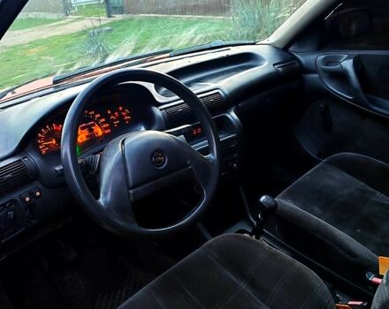 Опель Астра, объемом двигателя 1.7 л и пробегом 280 тыс. км за 1200 $, фото 4 на Automoto.ua