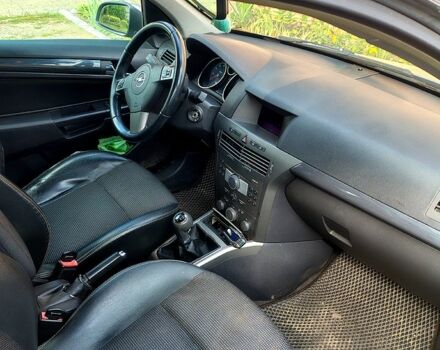 Опель Астра, объемом двигателя 1.8 л и пробегом 258 тыс. км за 5500 $, фото 2 на Automoto.ua