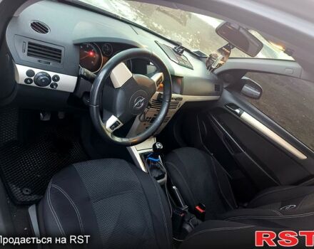 Опель Астра, объемом двигателя 1.7 л и пробегом 380 тыс. км за 5000 $, фото 6 на Automoto.ua