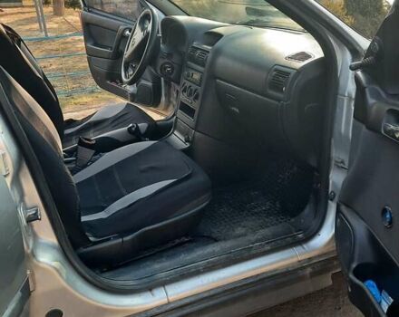 Опель Астра, объемом двигателя 1.4 л и пробегом 380 тыс. км за 2900 $, фото 4 на Automoto.ua