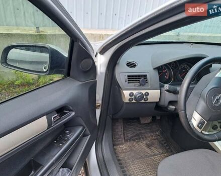 Опель Астра, объемом двигателя 1.8 л и пробегом 345 тыс. км за 4400 $, фото 1 на Automoto.ua