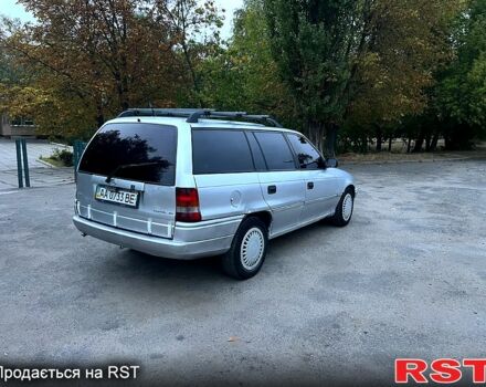 Опель Астра, объемом двигателя 1.6 л и пробегом 205 тыс. км за 899 $, фото 2 на Automoto.ua