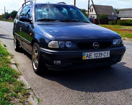 Опель Астра, объемом двигателя 1.6 л и пробегом 285 тыс. км за 800 $, фото 9 на Automoto.ua