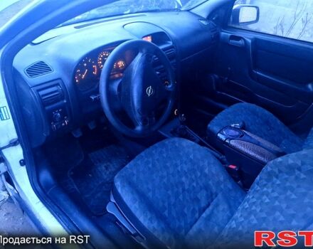 Опель Астра, объемом двигателя 20 л и пробегом 399 тыс. км за 1099 $, фото 4 на Automoto.ua
