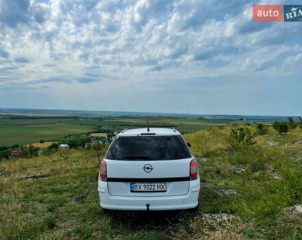 Опель Астра, объемом двигателя 1.7 л и пробегом 228 тыс. км за 5600 $, фото 3 на Automoto.ua