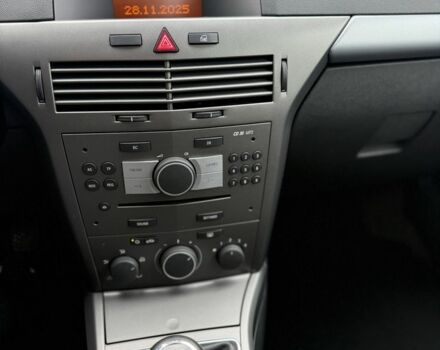 Опель Астра, объемом двигателя 1.9 л и пробегом 185 тыс. км за 2800 $, фото 16 на Automoto.ua