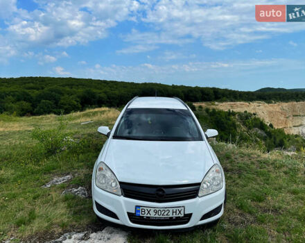 Опель Астра, объемом двигателя 1.7 л и пробегом 228 тыс. км за 5600 $, фото 6 на Automoto.ua