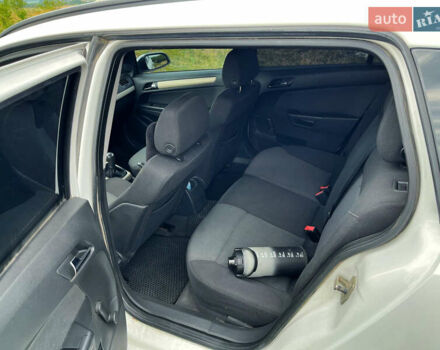 Опель Астра, объемом двигателя 1.7 л и пробегом 228 тыс. км за 5600 $, фото 9 на Automoto.ua