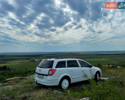 Опель Астра, объемом двигателя 1.7 л и пробегом 228 тыс. км за 5600 $, фото 2 на Automoto.ua