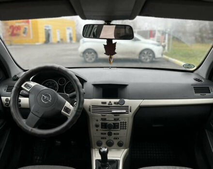 Опель Астра, объемом двигателя 1.7 л и пробегом 225 тыс. км за 5200 $, фото 7 на Automoto.ua