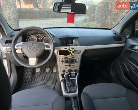 Опель Астра, объемом двигателя 1.7 л и пробегом 320 тыс. км за 5400 $, фото 6 на Automoto.ua
