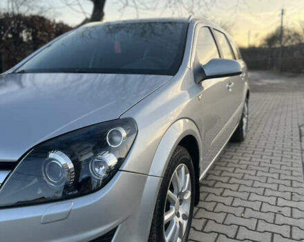 Опель Астра, объемом двигателя 1.7 л и пробегом 320 тыс. км за 5400 $, фото 2 на Automoto.ua