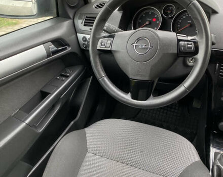 Опель Астра, объемом двигателя 1.7 л и пробегом 258 тыс. км за 6400 $, фото 28 на Automoto.ua