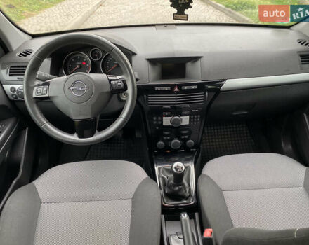 Опель Астра, объемом двигателя 1.7 л и пробегом 258 тыс. км за 6400 $, фото 27 на Automoto.ua