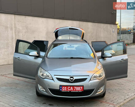 Опель Астра 2011 в Киеве на Automoto.ua Опель Астра, объемом двигателя 2 л и пробегом 222 тыс. км за 8300 $, фото 7 на Automoto.ua