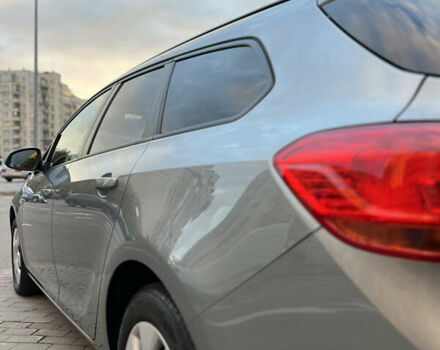 Опель Астра 2011 в Киеве на Automoto.ua Опель Астра, объемом двигателя 2 л и пробегом 222 тыс. км за 8300 $, фото 5 на Automoto.ua