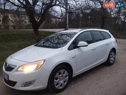 Опель Астра 2011 у Великом Березном на Automoto.ua Опель Астра, об'ємом двигуна 1.69 л та пробігом 350 тис. км за 6800 $, фото 1 на Automoto.ua
