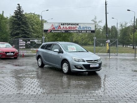 Опель Астра 2012 в Кривом Роге на Automoto.ua Опель Астра, объемом двигателя 1.7 л и пробегом 233 тыс. км за 7500 $, фото 1 на Automoto.ua