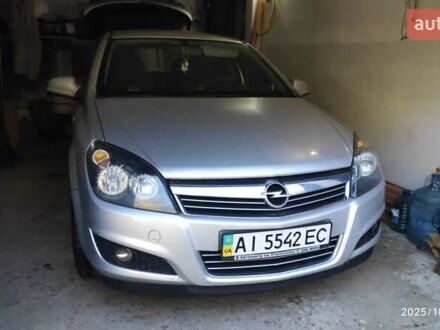 Опель Астра 2013 у Обухове на Automoto.ua Опель Астра, об'ємом двигуна 1.6 л та пробігом 164 тис. км за 7850 $, фото 1 на Automoto.ua