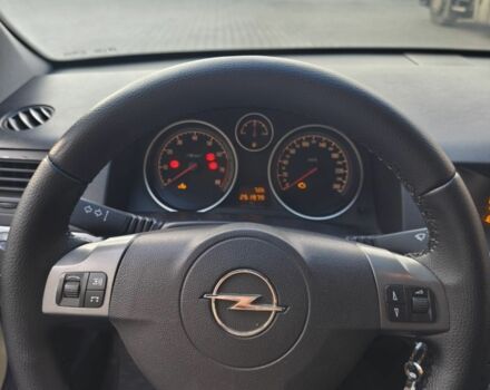 Желтый Опель Астра, объемом двигателя 1.6 л и пробегом 252 тыс. км за 4000 $, фото 6 на Automoto.ua