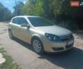 Желтый Опель Астра, объемом двигателя 1.6 л и пробегом 127 тыс. км за 5500 $, фото 1 на Automoto.ua