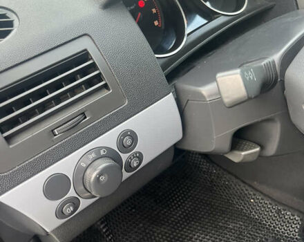 Жовтий Опель Астра, об'ємом двигуна 1.36 л та пробігом 276 тис. км за 3450 $, фото 27 на Automoto.ua