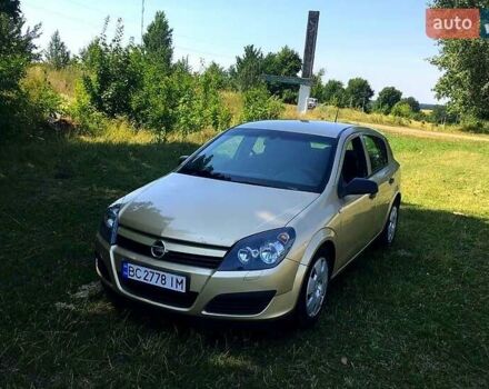 Желтый Опель Астра, объемом двигателя 1.6 л и пробегом 326 тыс. км за 3700 $, фото 6 на Automoto.ua