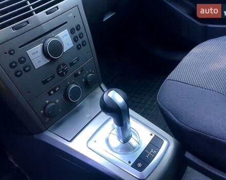 Желтый Опель Астра, объемом двигателя 1.6 л и пробегом 326 тыс. км за 3700 $, фото 4 на Automoto.ua