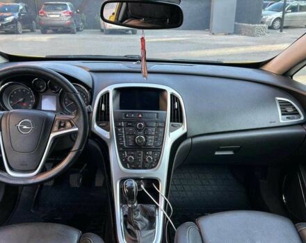 Желтый Опель Астра, объемом двигателя 1.4 л и пробегом 271 тыс. км за 7900 $, фото 12 на Automoto.ua