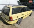 Желтый Опель Астра, объемом двигателя 1.8 л и пробегом 300 тыс. км за 1100 $, фото 3 на Automoto.ua
