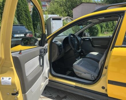 Жовтий Опель Астра, об'ємом двигуна 1.2 л та пробігом 220 тис. км за 2200 $, фото 13 на Automoto.ua