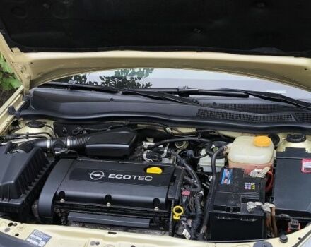 Жовтий Опель Астра, об'ємом двигуна 1.6 л та пробігом 227 тис. км за 5500 $, фото 4 на Automoto.ua