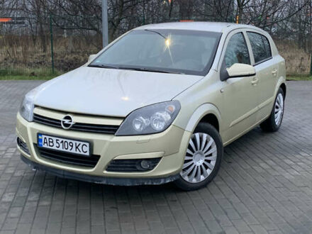 Жовтий Опель Астра, об'ємом двигуна 1.6 л та пробігом 253 тис. км за 3900 $, фото 1 на Automoto.ua