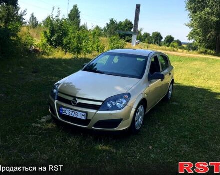 Желтый Опель Астра, объемом двигателя 1.6 л и пробегом 326 тыс. км за 3700 $, фото 1 на Automoto.ua