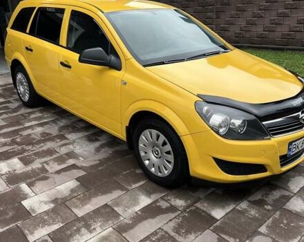 Желтый Опель Астра, объемом двигателя 1.7 л и пробегом 316 тыс. км за 4500 $, фото 1 на Automoto.ua