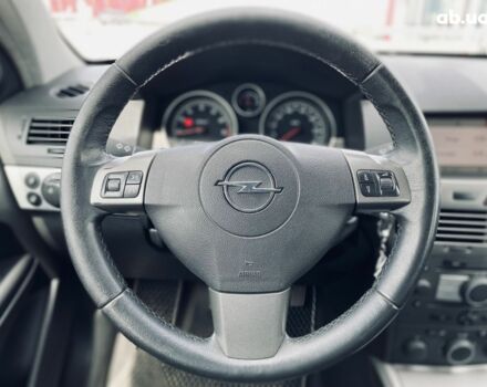 Серый Опель Астра, объемом двигателя 1.8 л и пробегом 231 тыс. км за 5400 $, фото 17 на Automoto.ua