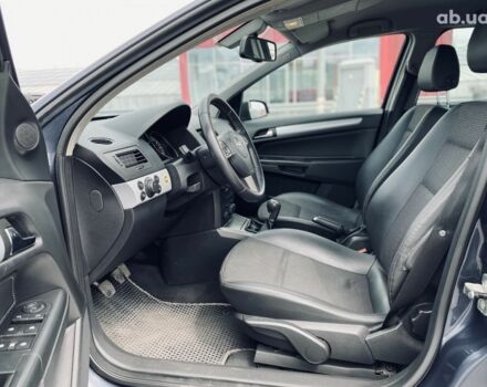 Серый Опель Астра, объемом двигателя 1.8 л и пробегом 231 тыс. км за 5400 $, фото 7 на Automoto.ua