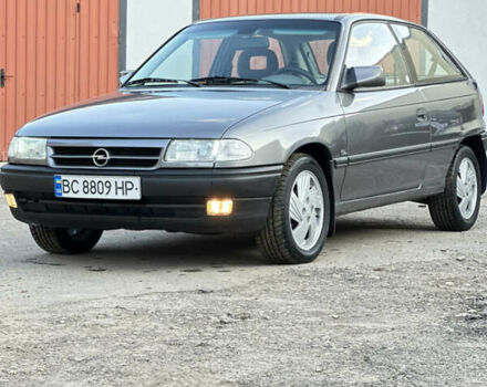 Сірий Опель Астра, об'ємом двигуна 1.4 л та пробігом 433 тис. км за 1950 $, фото 2 на Automoto.ua