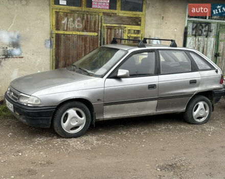 Серый Опель Астра, объемом двигателя 1.4 л и пробегом 263 тыс. км за 850 $, фото 1 на Automoto.ua