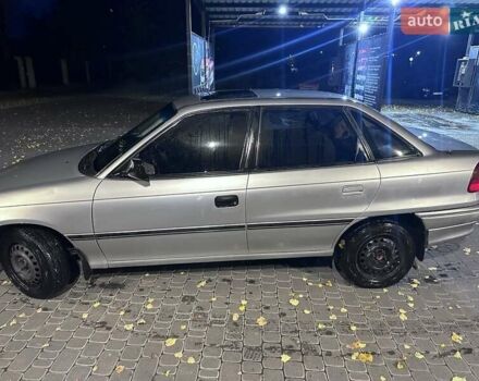 Серый Опель Астра, объемом двигателя 1.4 л и пробегом 274 тыс. км за 2500 $, фото 2 на Automoto.ua