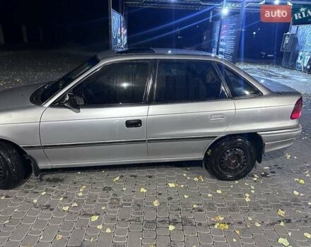 Серый Опель Астра, объемом двигателя 1.4 л и пробегом 274 тыс. км за 2500 $, фото 11 на Automoto.ua