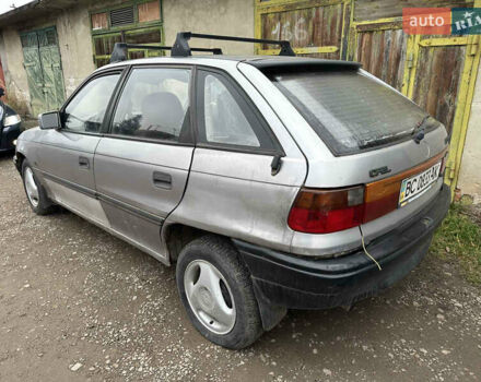 Серый Опель Астра, объемом двигателя 1.4 л и пробегом 263 тыс. км за 850 $, фото 3 на Automoto.ua