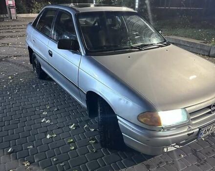 Серый Опель Астра, объемом двигателя 1.4 л и пробегом 274 тыс. км за 2500 $, фото 4 на Automoto.ua