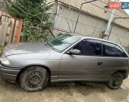 Сірий Опель Астра, об'ємом двигуна 1.6 л та пробігом 300 тис. км за 1900 $, фото 2 на Automoto.ua