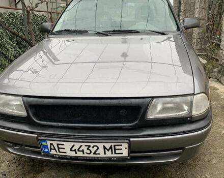 Сірий Опель Астра, об'ємом двигуна 1.6 л та пробігом 300 тис. км за 1900 $, фото 7 на Automoto.ua