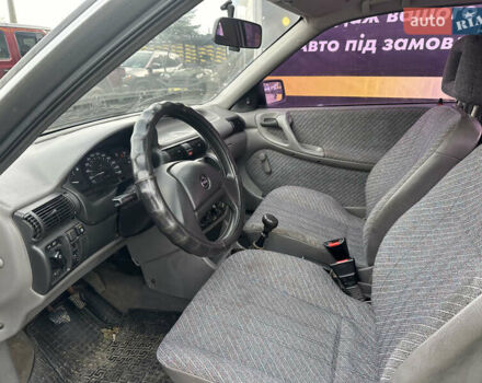 Сірий Опель Астра, об'ємом двигуна 1.4 л та пробігом 369 тис. км за 1700 $, фото 7 на Automoto.ua