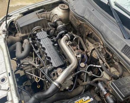 Серый Опель Астра, объемом двигателя 1.7 л и пробегом 197 тыс. км за 1500 $, фото 10 на Automoto.ua